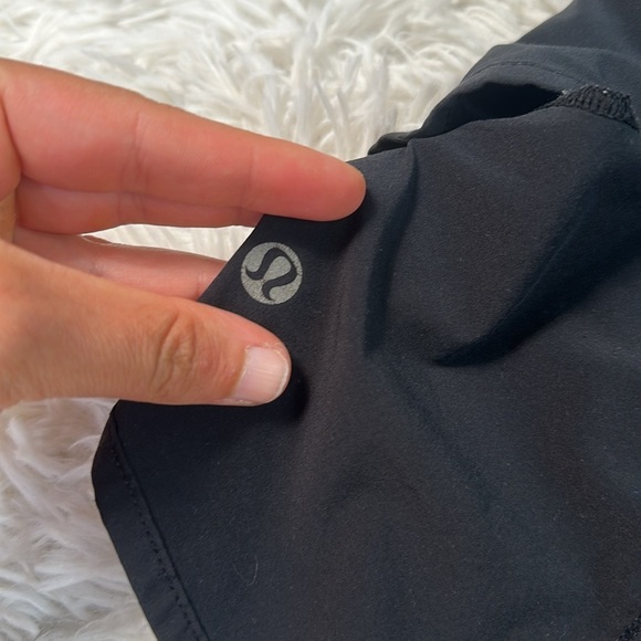 Lululemon Speed Short *4-way Stretch 2.5" Black - Picture 3 of 5